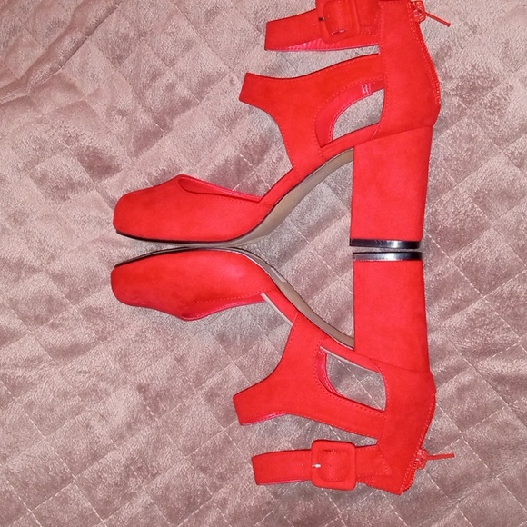 **NWT** TORRID RED PLATFORM DORSAY SIZE 7W - Picture 6 of 13